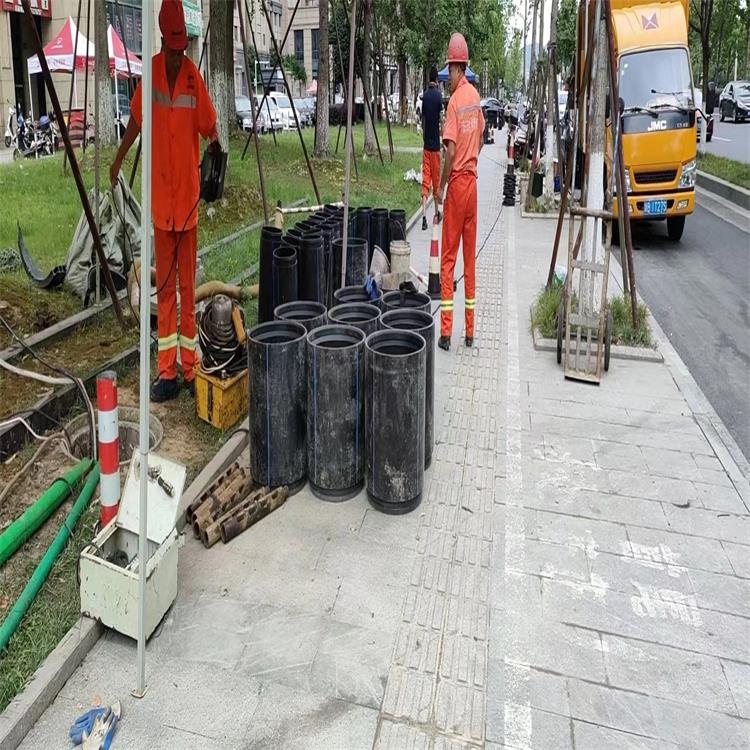张港镇管道短管置换修复