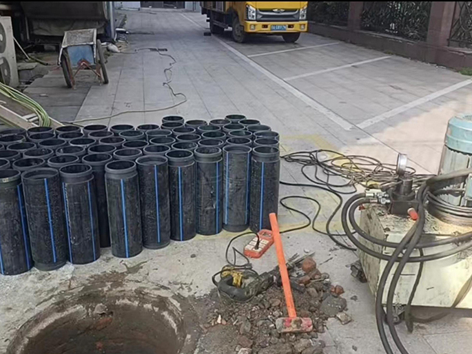 张港镇PE置换管厂家 DN315置换管 非开挖管短管置换
